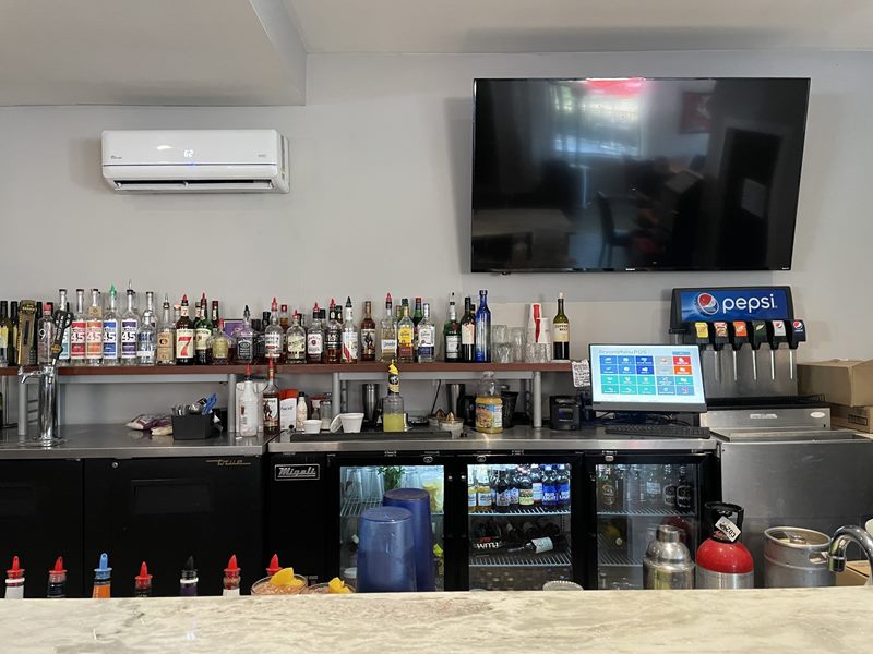 Golden Crown Restaurant | Asian Fusion interior