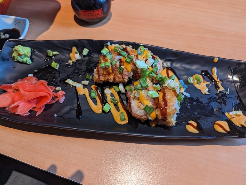 Golden Crown Restaurant | Asian Fusion food